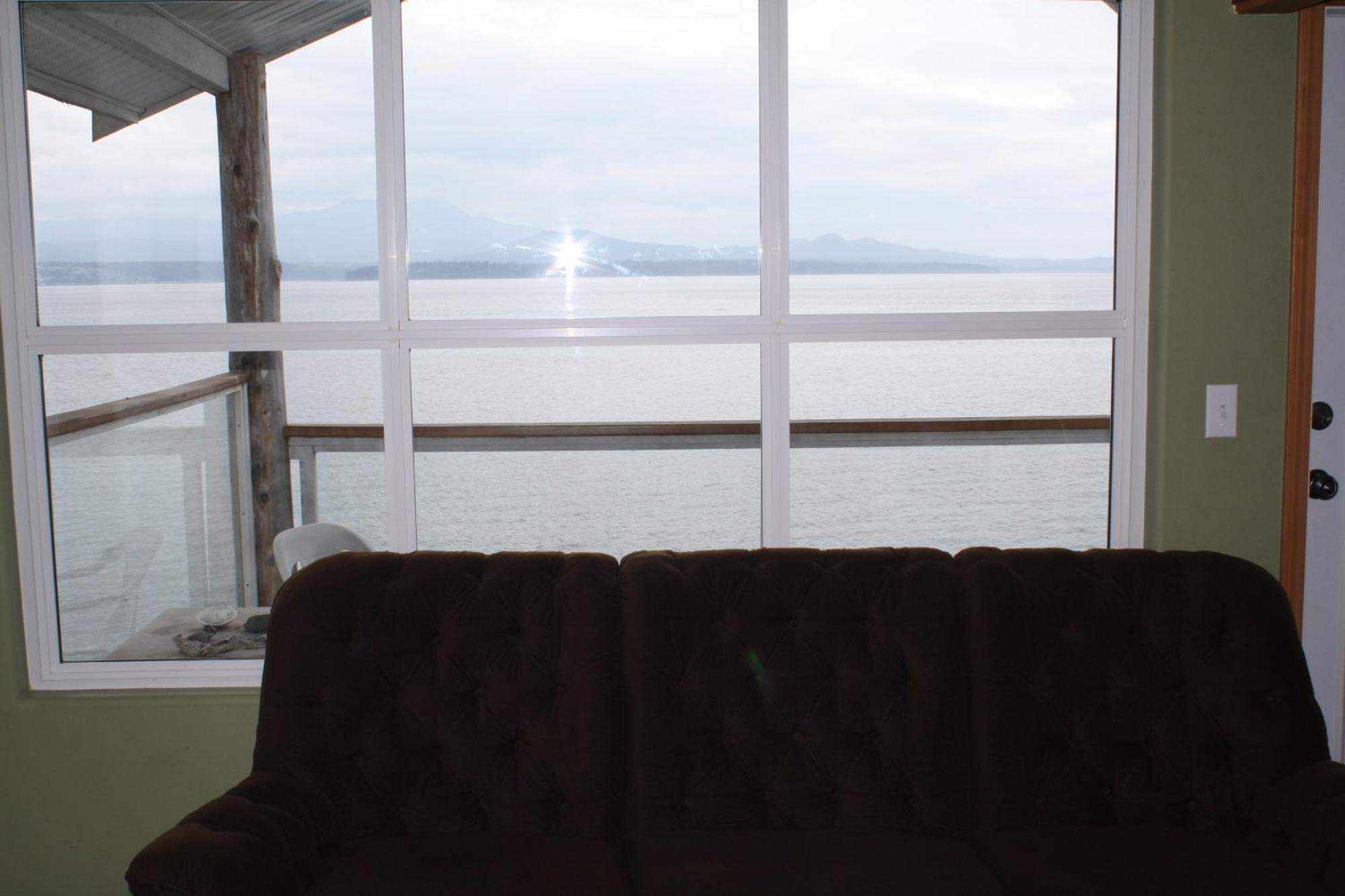 Orca Lodge Sointula Ruang foto