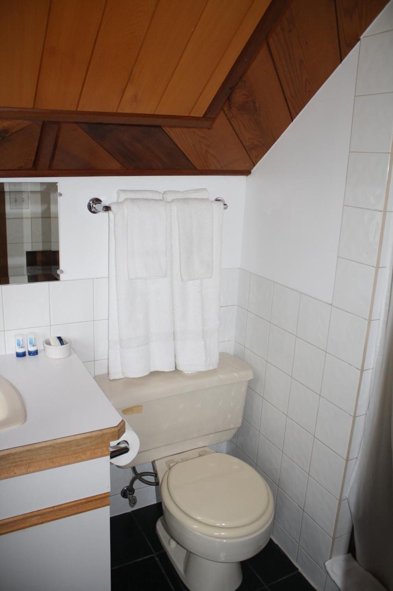 Orca Lodge Sointula Ruang foto