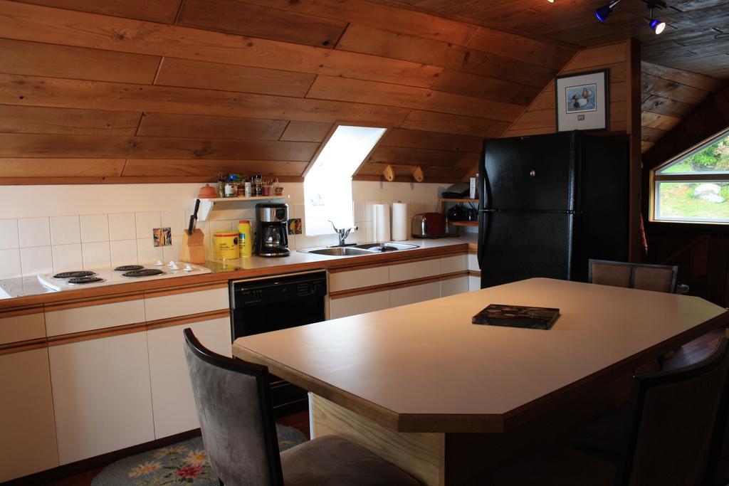 Orca Lodge Sointula Bagian luar foto