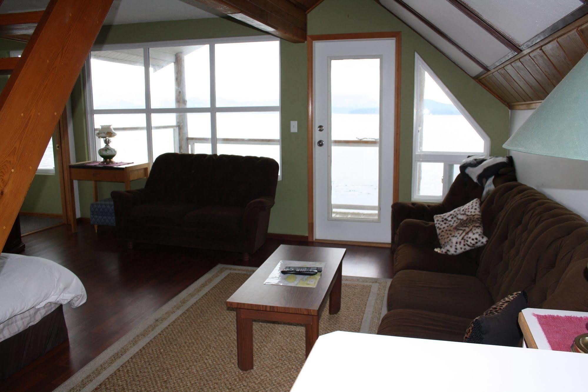Orca Lodge Sointula Bagian luar foto